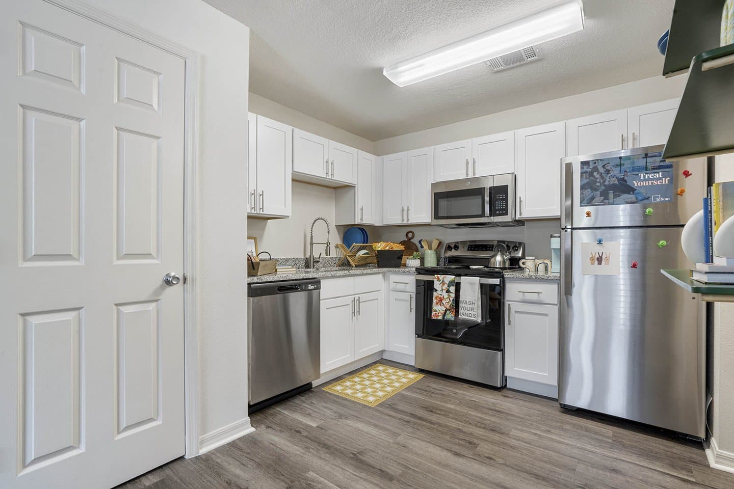 Model-Kitchen-02-On20-Gainesville-FL-6